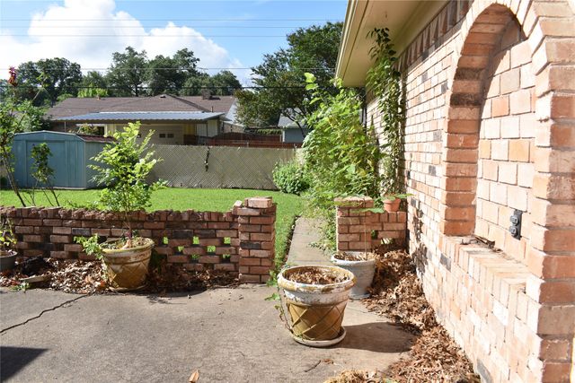 9944 Greenfield Drive, Dallas, TX 75238