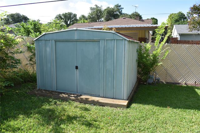 9944 Greenfield Drive, Dallas, TX 75238