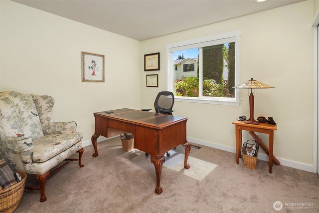 8504 199th Place SW, Edmonds, WA 98026