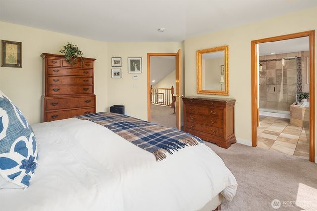 8504 199th Place SW, Edmonds, WA 98026