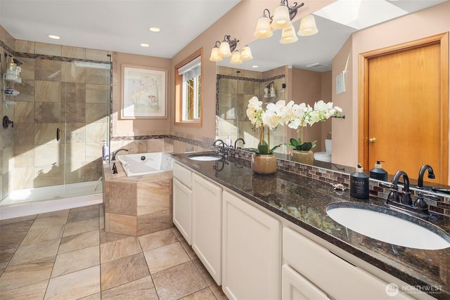 8504 199th Place SW, Edmonds, WA 98026