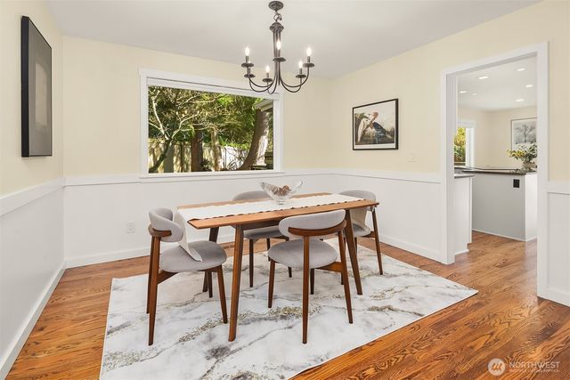 8504 199th Place SW, Edmonds, WA 98026