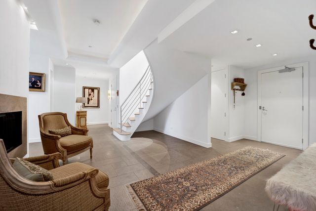 55 W DELAWARE Place 1120, Chicago, IL 60610