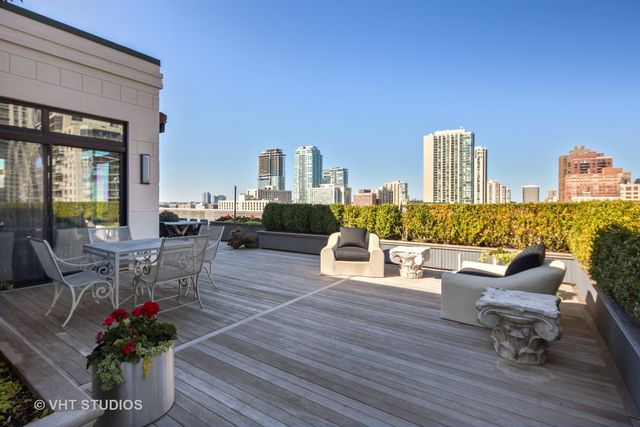 55 W DELAWARE Place 1120, Chicago, IL 60610