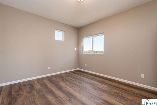 3105 Bassett Drive, Mankato, MN 56001