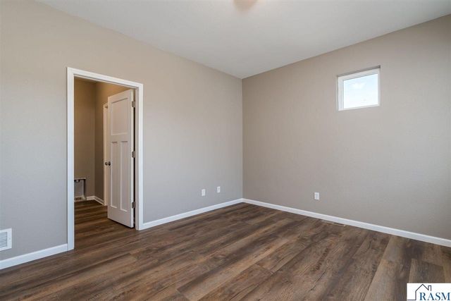 3105 Bassett Drive, Mankato, MN 56001