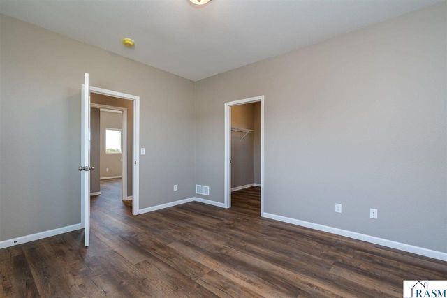 3105 Bassett Drive, Mankato, MN 56001