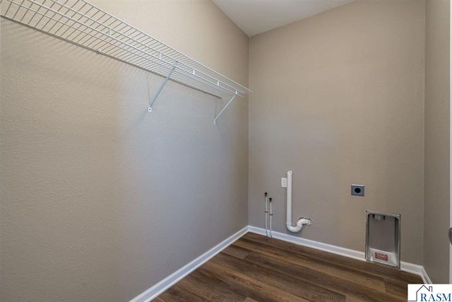 3105 Bassett Drive, Mankato, MN 56001