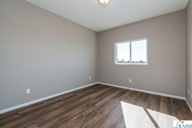 3105 Bassett Drive, Mankato, MN 56001