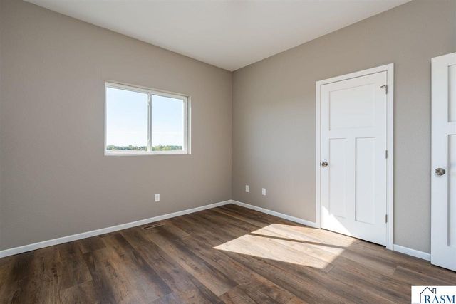 3105 Bassett Drive, Mankato, MN 56001