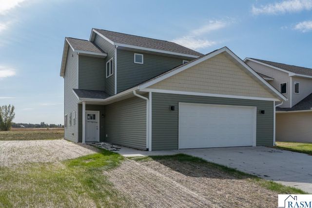 3105 Bassett Drive, Mankato, MN 56001