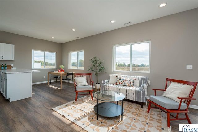 3105 Bassett Drive, Mankato, MN 56001