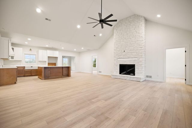 1577 Hunter Drive, Lancaster, KY 40444