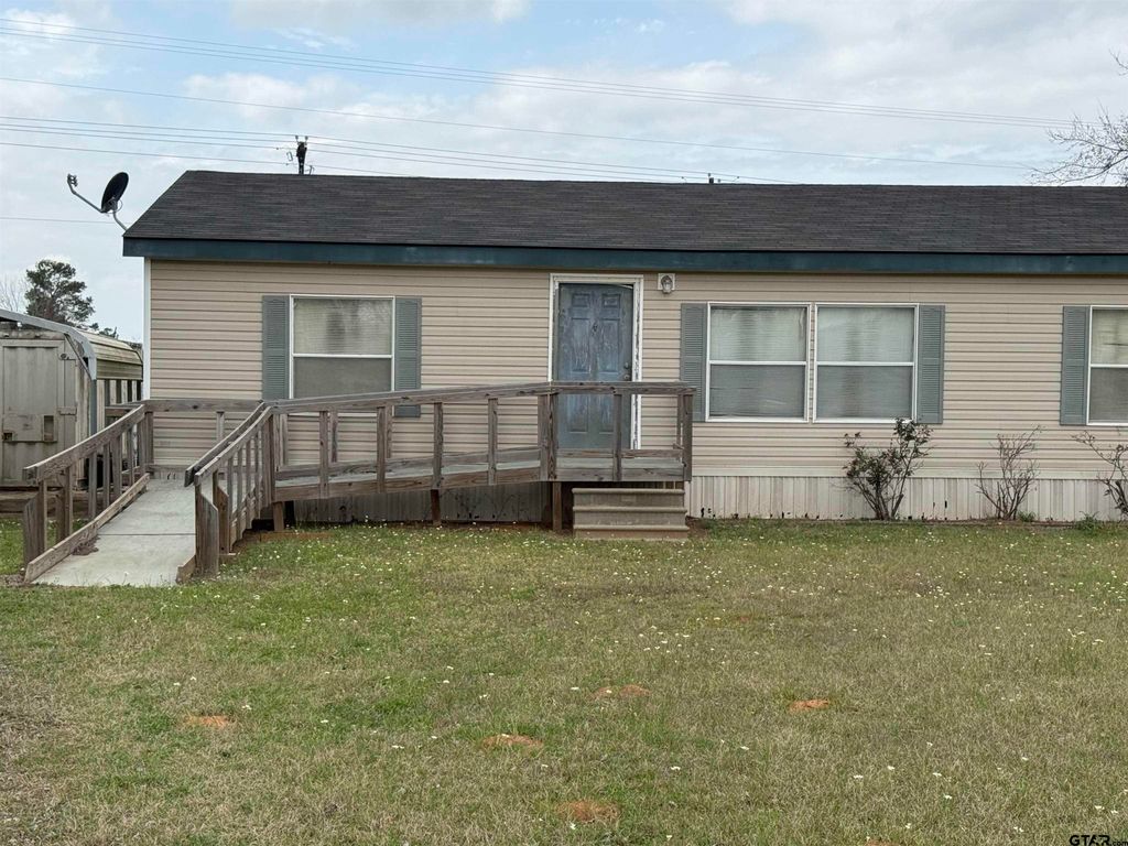 361 Balmorea Drive, Bullard, TX 75757