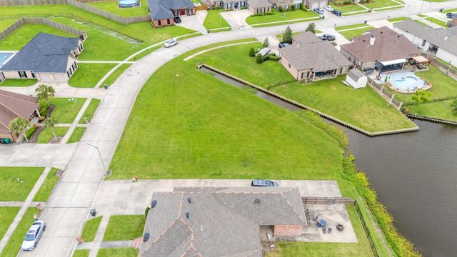 316 Port Royal Way, Houma, LA 70360