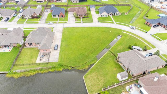 316 Port Royal Way, Houma, LA 70360