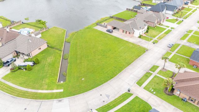 316 Port Royal Way, Houma, LA 70360