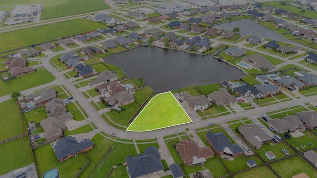 316 Port Royal Way, Houma, LA 70360