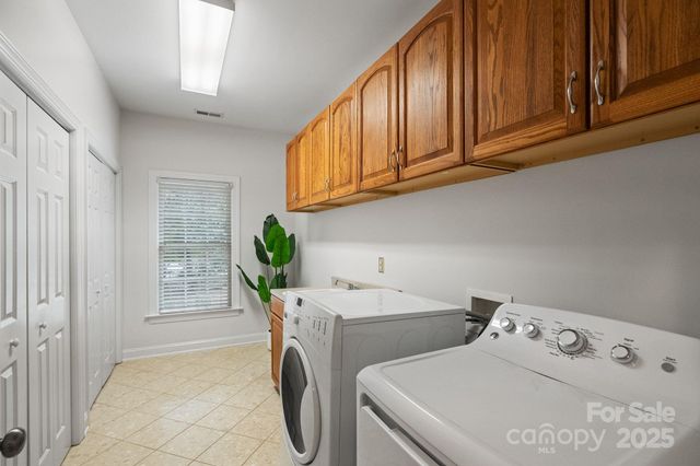 501 Colonels Court, Clover, SC 29710