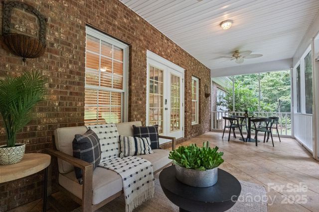 501 Colonels Court, Clover, SC 29710