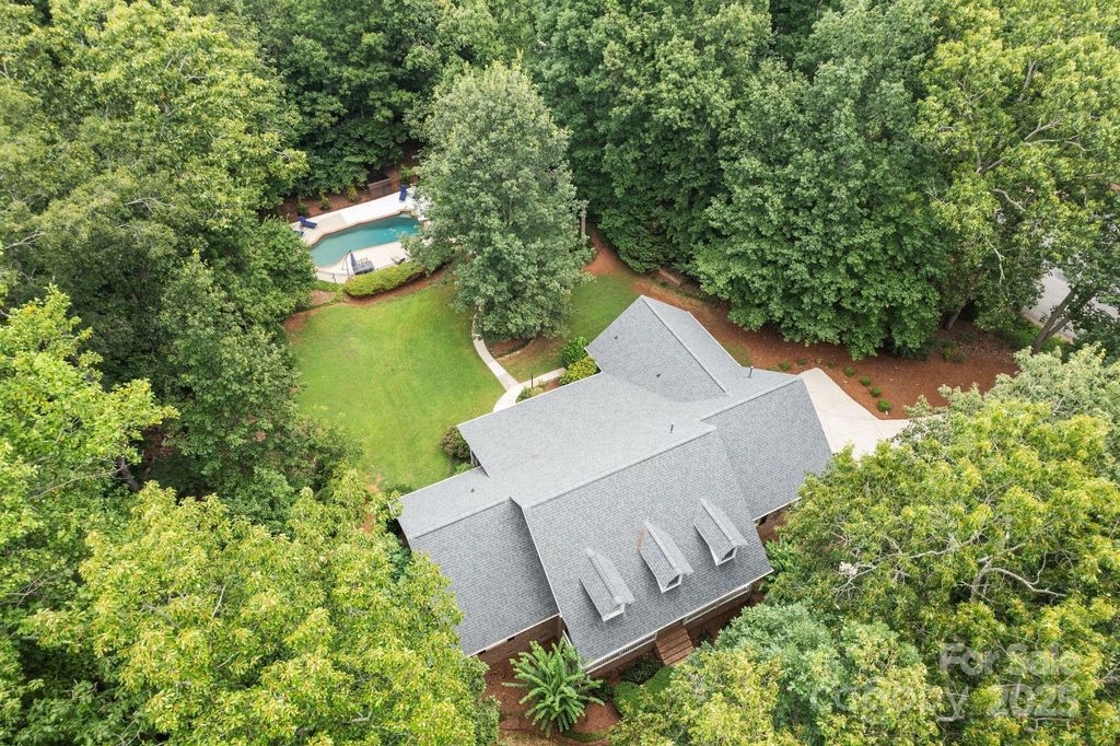 501 Colonels Court, Clover, SC 29710