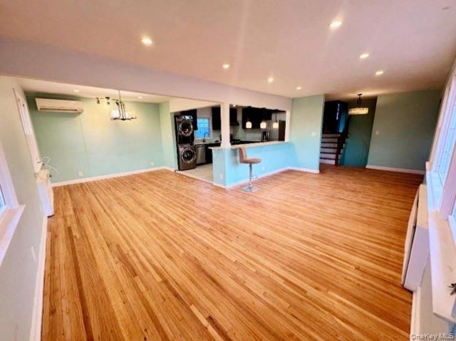 85-05 148th Street 2nd flr, Briarwood, NY 11435