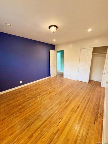 85-05 148th Street 2nd flr, Briarwood, NY 11435