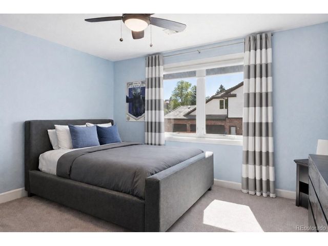 77 Falcon Hills Dr, Highlands Ranch, CO 80126