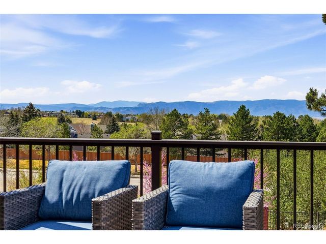 77 Falcon Hills Dr, Highlands Ranch, CO 80126