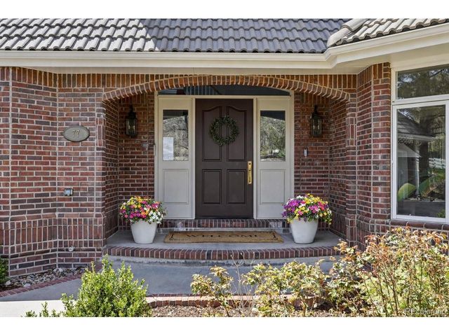 77 Falcon Hills Dr, Highlands Ranch, CO 80126