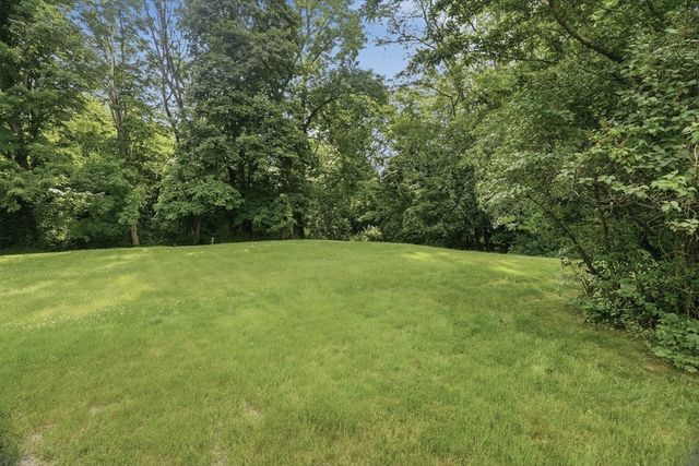 24 Mendon Street 24, Blackstone, MA 01504