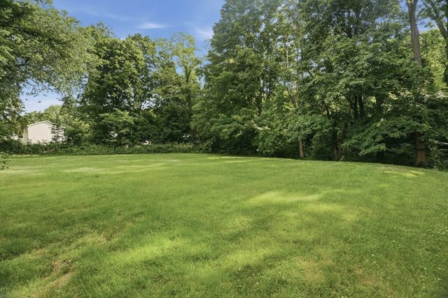 24 Mendon Street 24, Blackstone, MA 01504