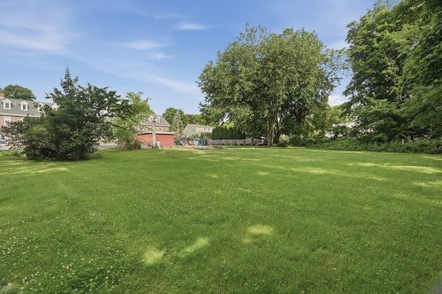 24 Mendon Street 24, Blackstone, MA 01504