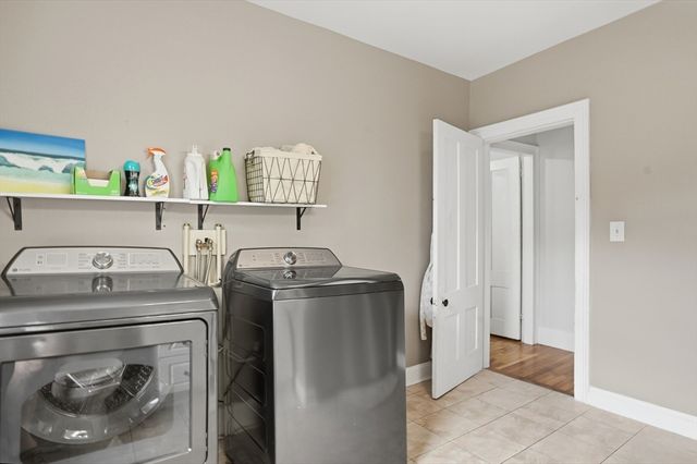 24 Mendon Street 24, Blackstone, MA 01504