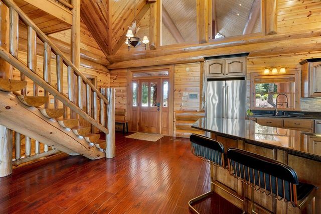 502 Overlook Drive, Blue Ridge, GA 30513