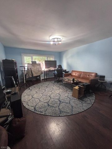 212 4Th St, Passaic City, NJ 07055