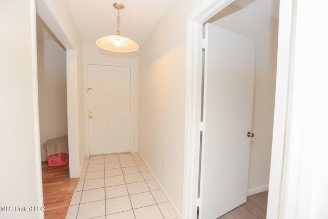 103 Hannah Drive, Clinton, MS 39056