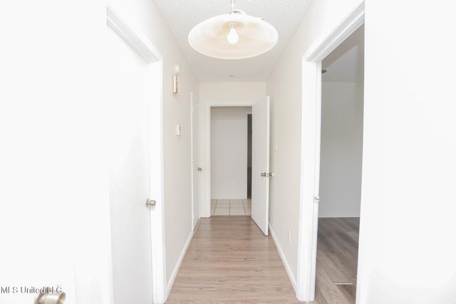 103 Hannah Drive, Clinton, MS 39056