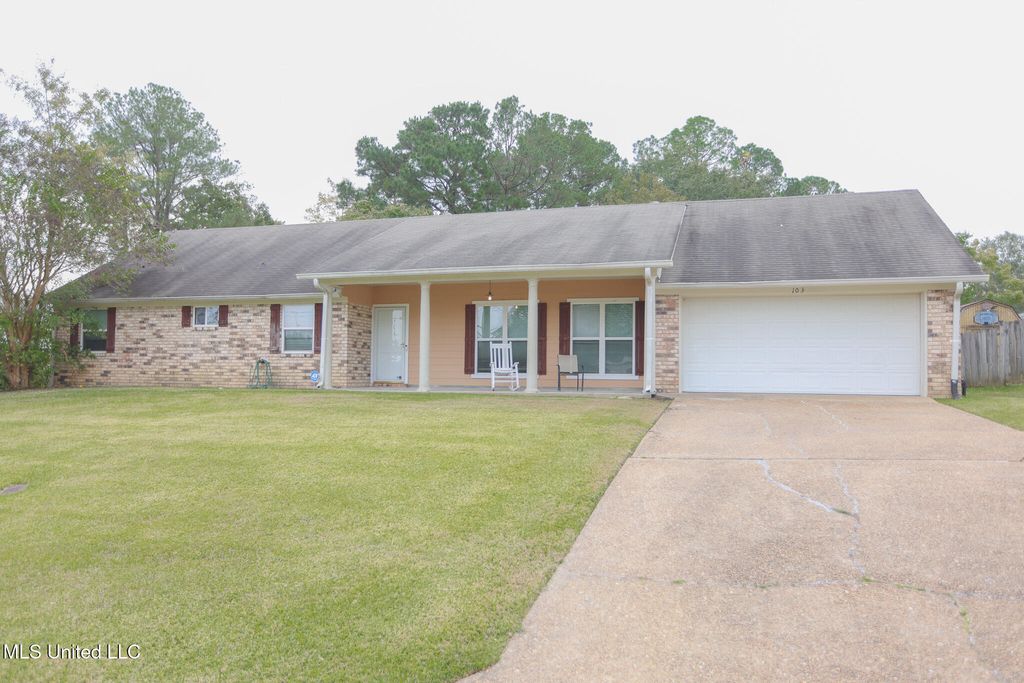 103 Hannah Drive, Clinton, MS 39056