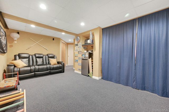 3 Hemion Way, Airmont, NY 10901