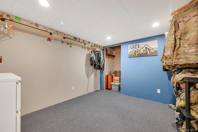 3 Hemion Way, Airmont, NY 10901