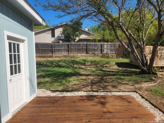 10402 Country Breeze, San Antonio, TX 78240