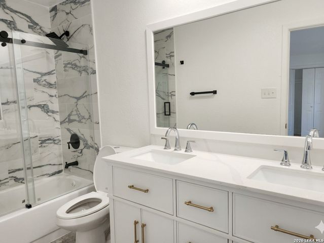 10402 Country Breeze, San Antonio, TX 78240