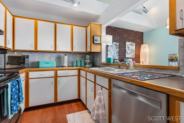 300 Farington Boulevard 16, Holland, MI 49423