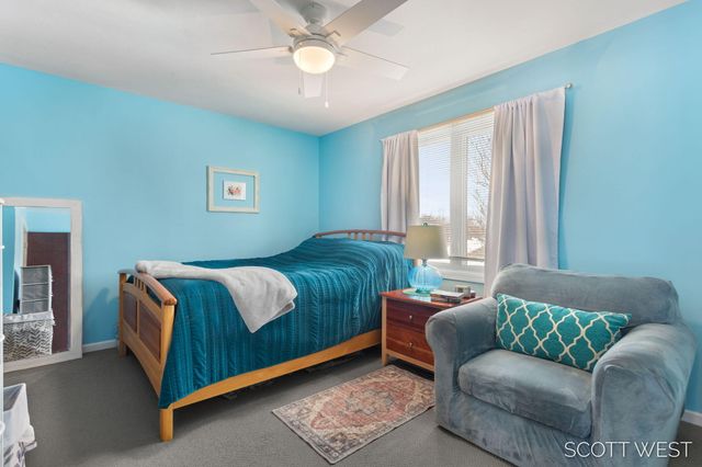 300 Farington Boulevard 16, Holland, MI 49423