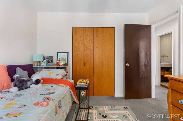 300 Farington Boulevard 16, Holland, MI 49423