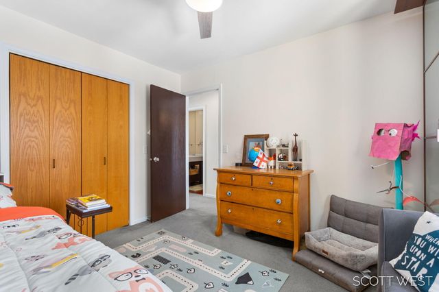 300 Farington Boulevard 16, Holland, MI 49423