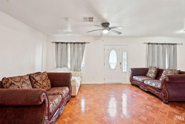 917 P Street, Bakersfield, CA 93304