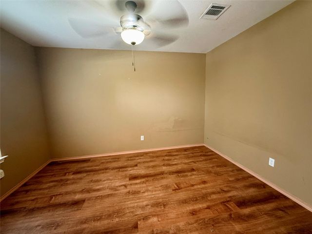 13100 Winecup Mallow TRL, Elgin, TX 78621