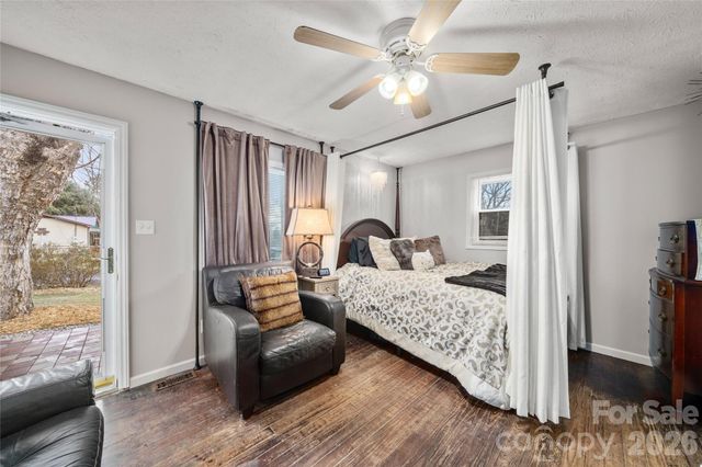 8 Linda Vista Drive, Asheville, NC 28806